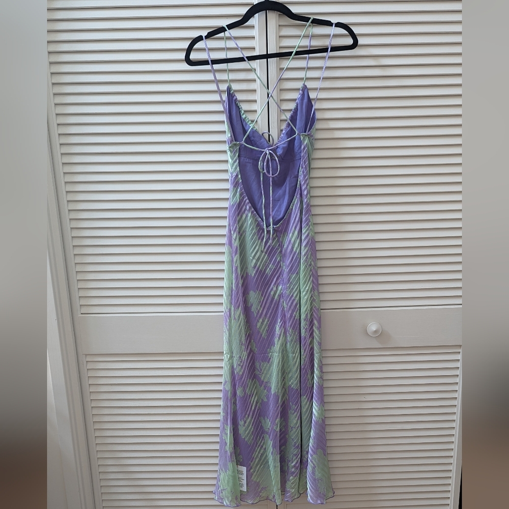 ASOS Design bias midi slip dress scoop neck satin floral print purple gr… - Picture 8 of 11